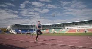 诺伊尔送礼+凯恩隐身！阿森纳3-1拜仁揭秘：欧冠5连胜靠的真是玄学？