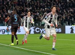 停播5年的LOL女主播突然回归，颜值变化巨大，被吐槽没钱就回来了？