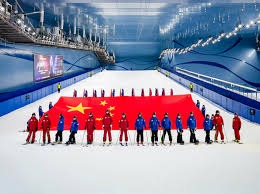 2025 赛季：MLB 伦敦赛由于观众爆满，官方考虑 2027 年在欧洲增加分站